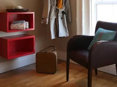 Adelphi Pensjonat 2*