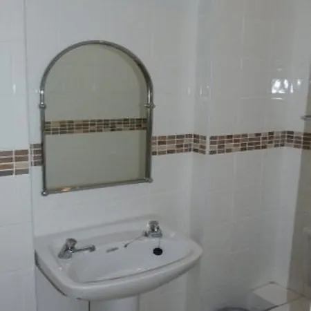 بيت ضيافة Adelphi دبلن